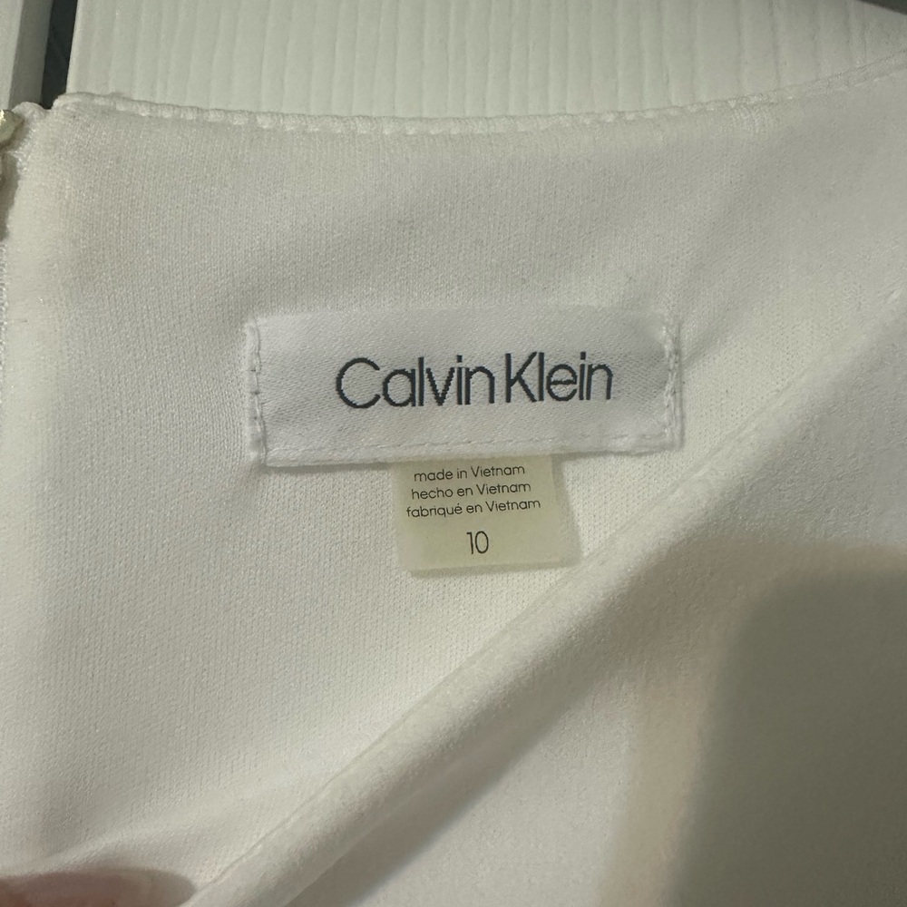 Calvin Klein New White Bell Sleeve Dress size 10. Great wedding dress - Picture 3 of 6